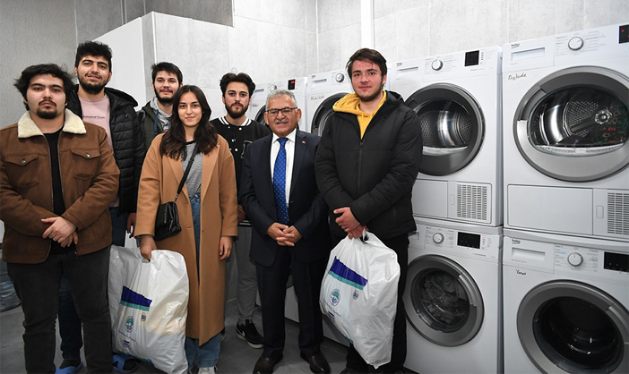 Büyükşehir, 6 Bin 650 Öğrencinin Çamaşırlarını Ücretsiz Yıkadı