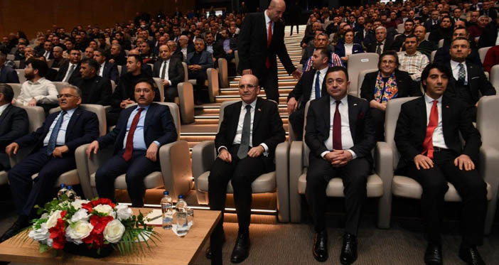 Bakan Mehmet Şimşek, Kayseri OSB’de Sanayicilerle Buluştu