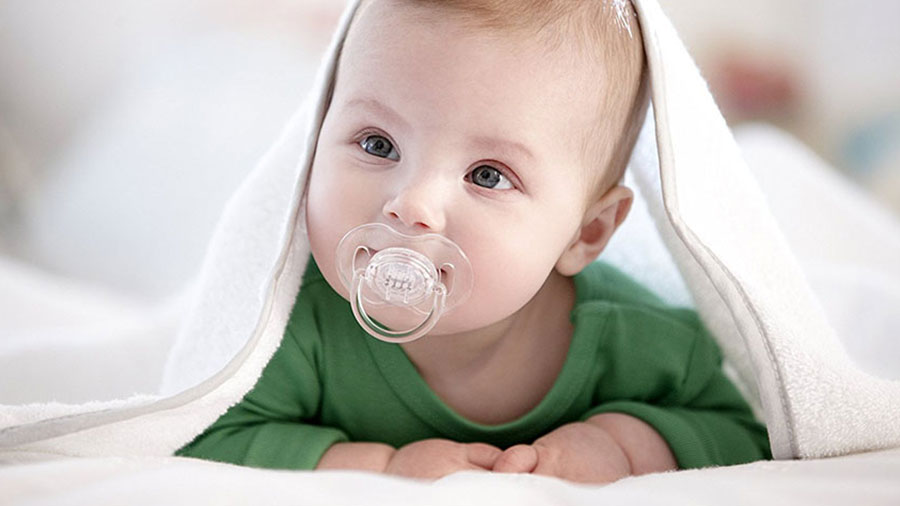 Emzik Kullanımı Ani Bebek Ölümlerini Azaltıyor